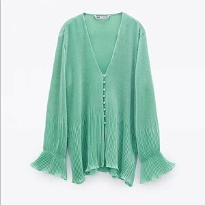 Zara *NWT* Pleated top